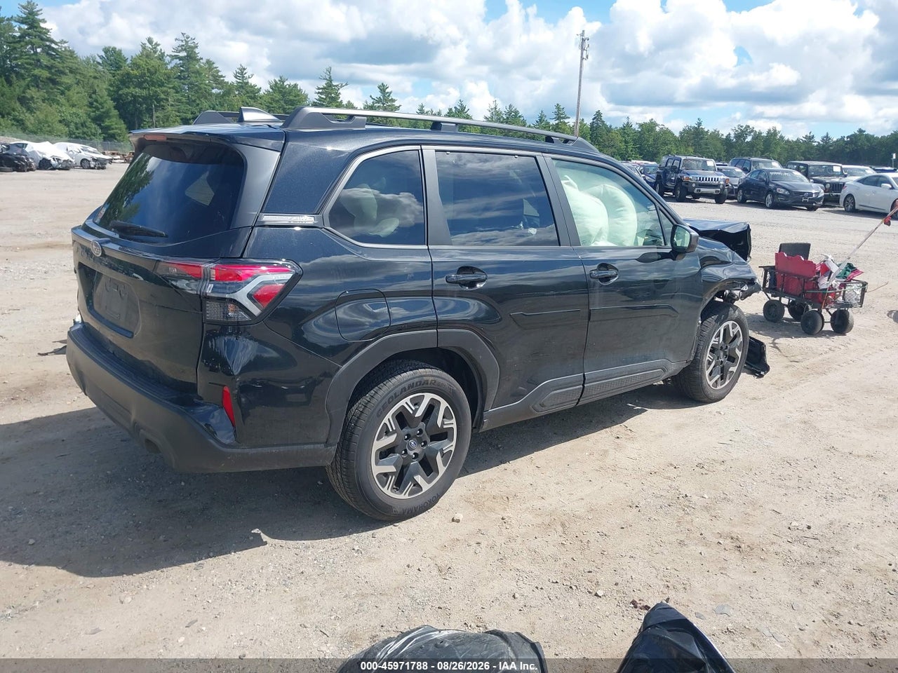 2025 SUBARU FORESTER PREMIUM · 4/11