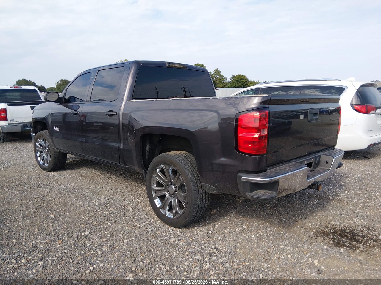 2015 CHEVROLET SILVERADO 1500 LT · 3/11