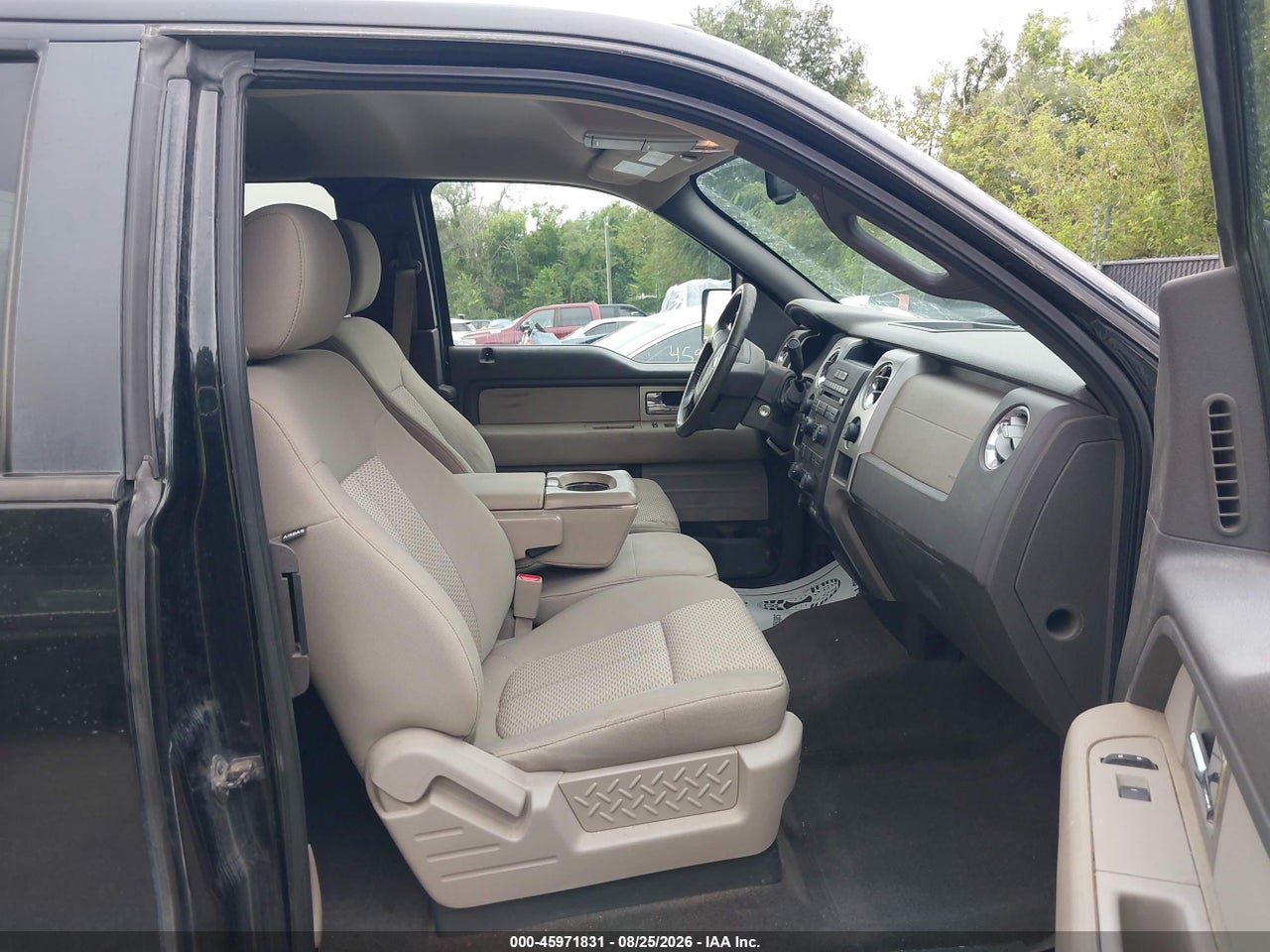 2010 FORD F-150 XLT · 5/11
