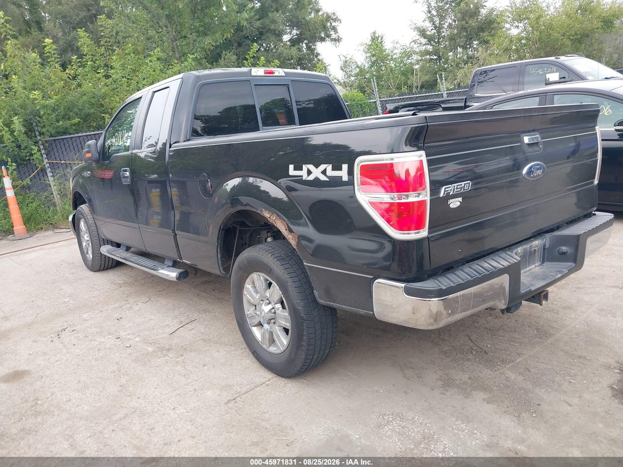 2010 FORD F-150 XLT · 3/11
