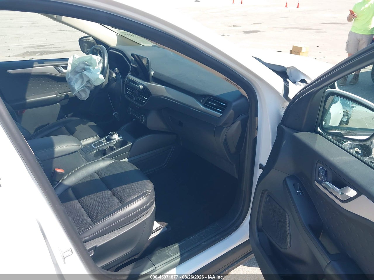 2020 FORD ESCAPE SEL · 5/11