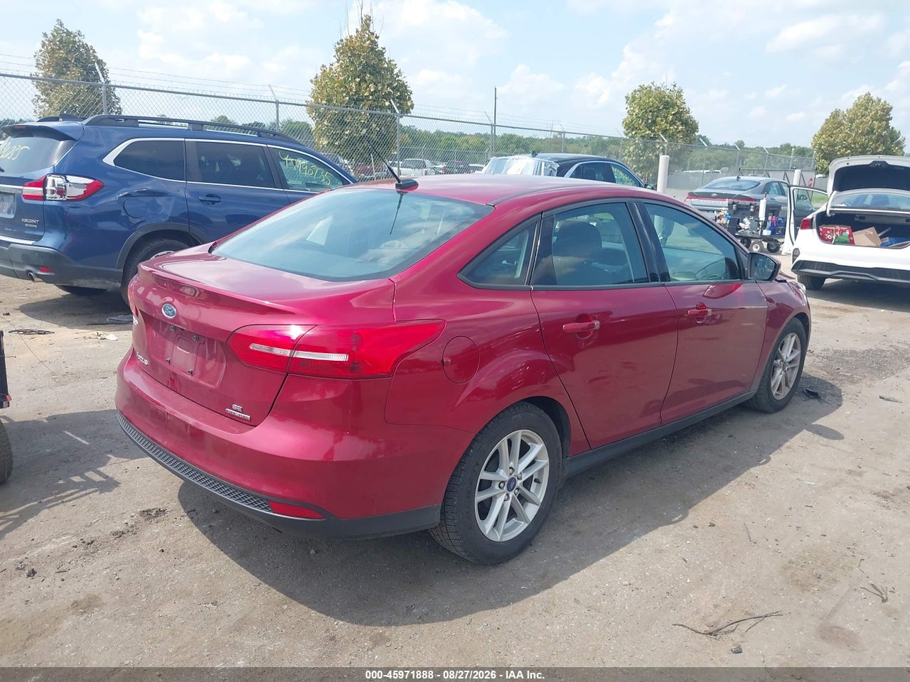 2015 FORD FOCUS SE · 4/11