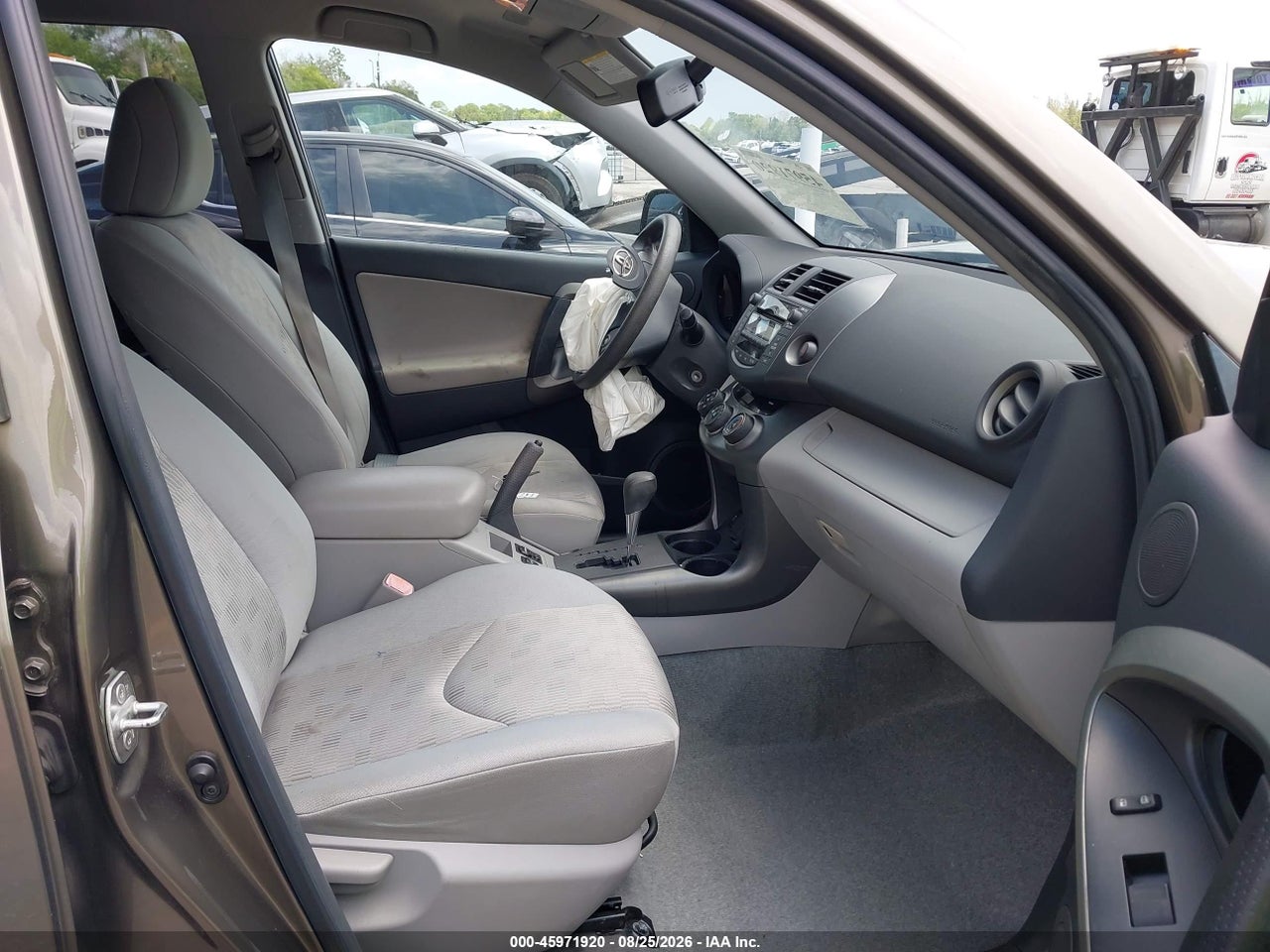 2011 TOYOTA RAV4 · 5/11