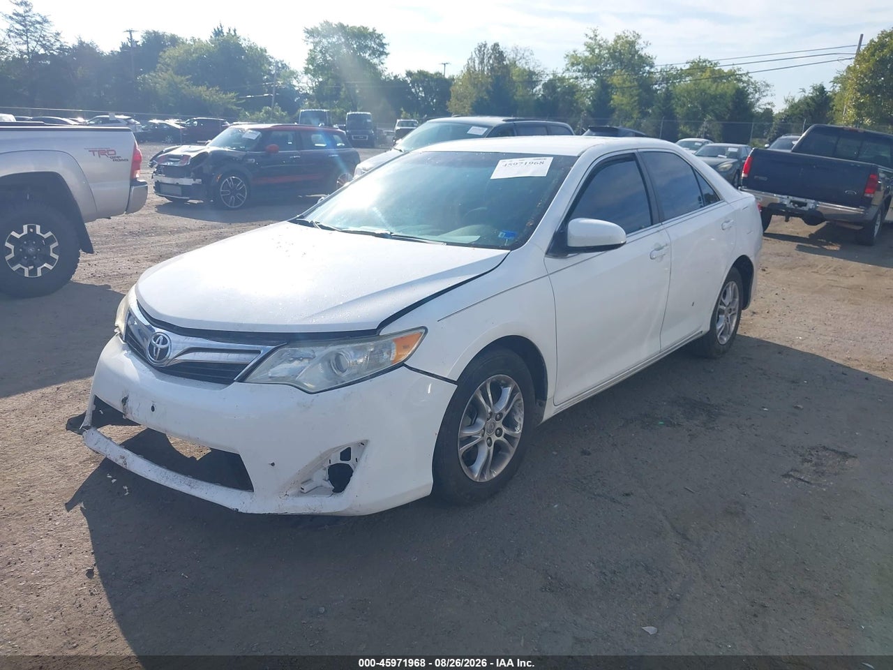 2013 TOYOTA CAMRY LE · 2/11