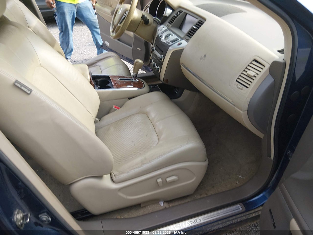 2010 NISSAN MURANO LE · 5/11