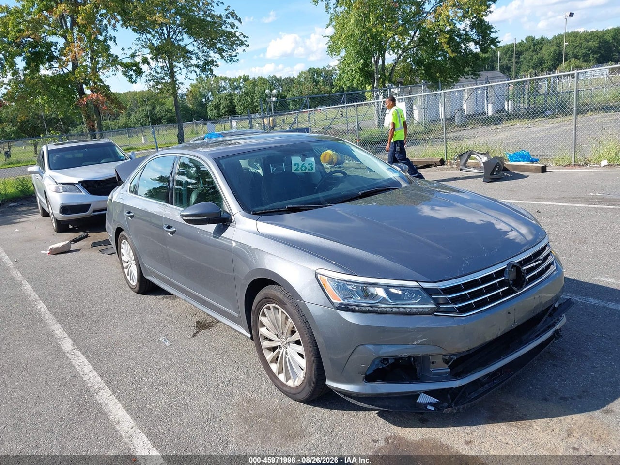 1VWBT7A38GC****** · 2016 VOLKSWAGEN PASSAT 1.8T SE