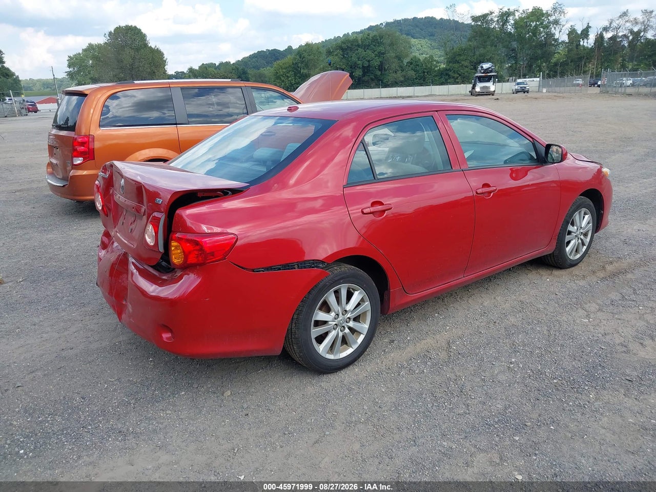 2010 TOYOTA COROLLA LE · 4/11