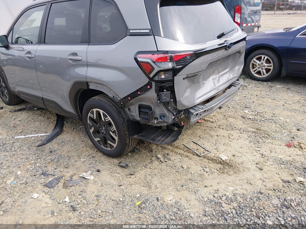 2025 SUBARU FORESTER PREMIUM · 6/11