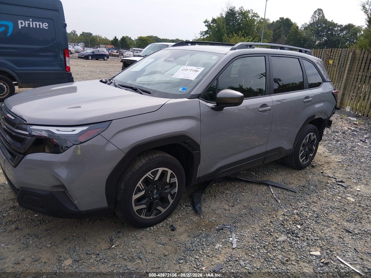 2025 SUBARU FORESTER PREMIUM · 2/11
