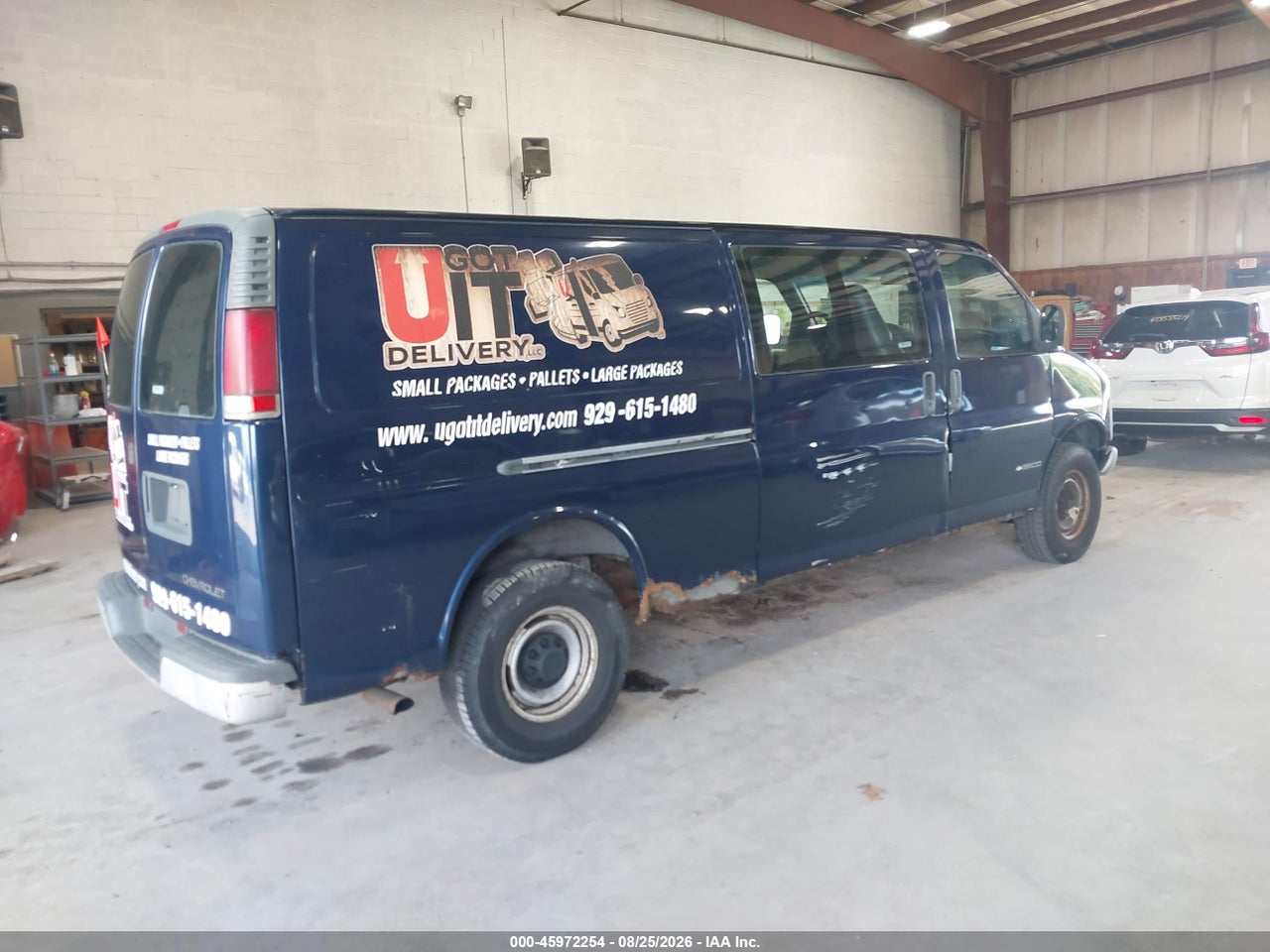 2002 CHEVROLET EXPRESS · 4/11
