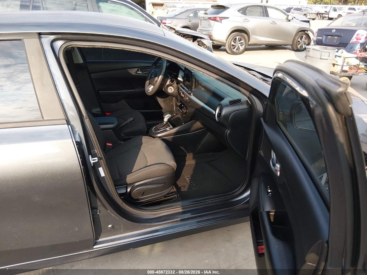2019 KIA FORTE LXS · 5/11