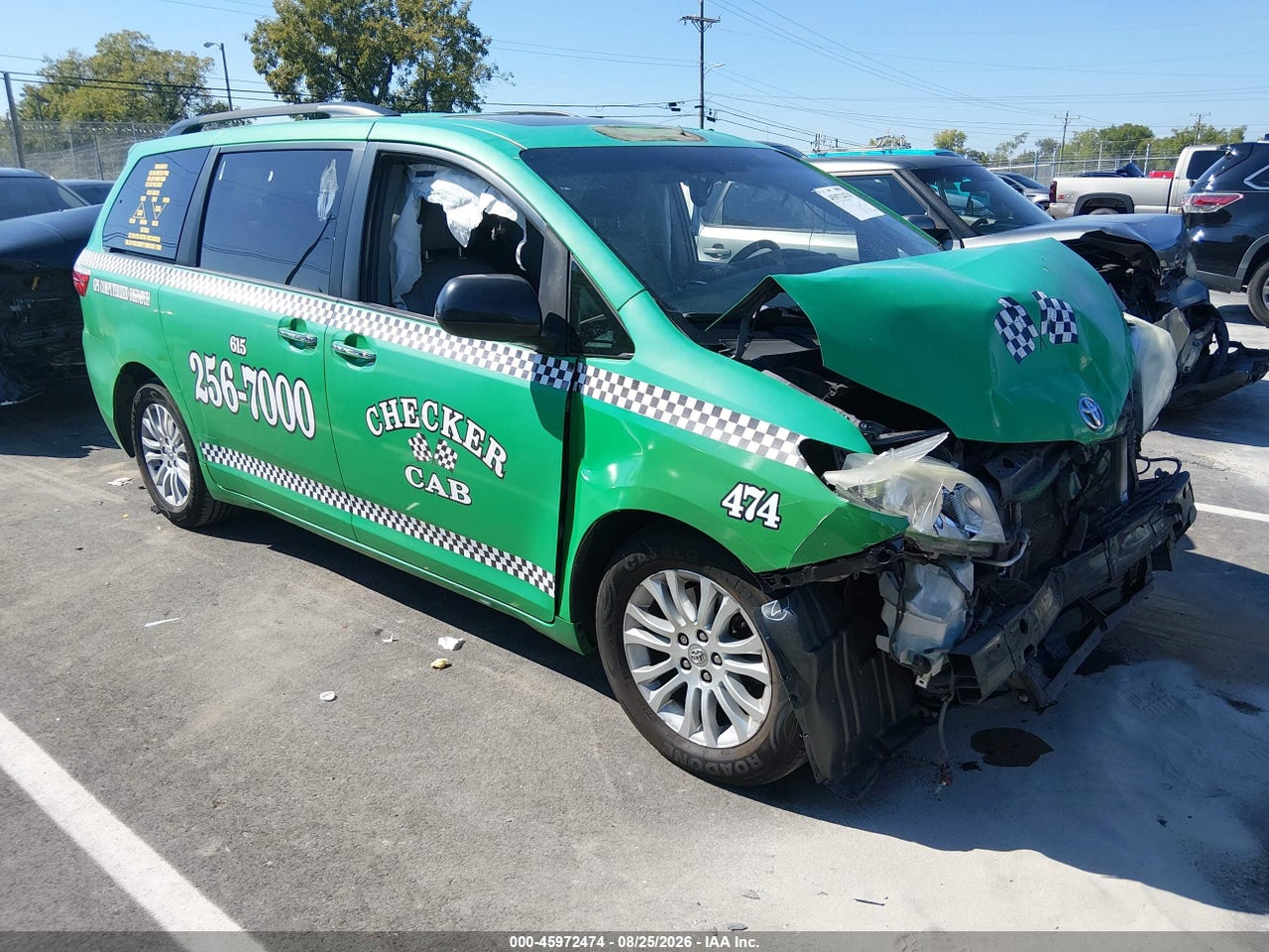 5TDYZ3DC9HS****** · 2017 TOYOTA SIENNA XLE 8 PASSENGER
