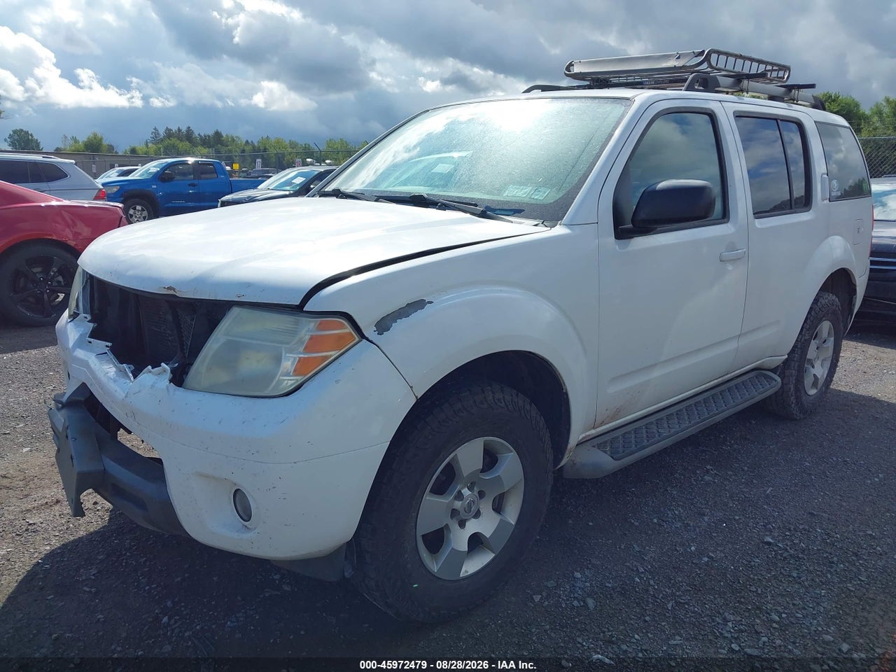 2011 NISSAN PATHFINDER S · 2/11