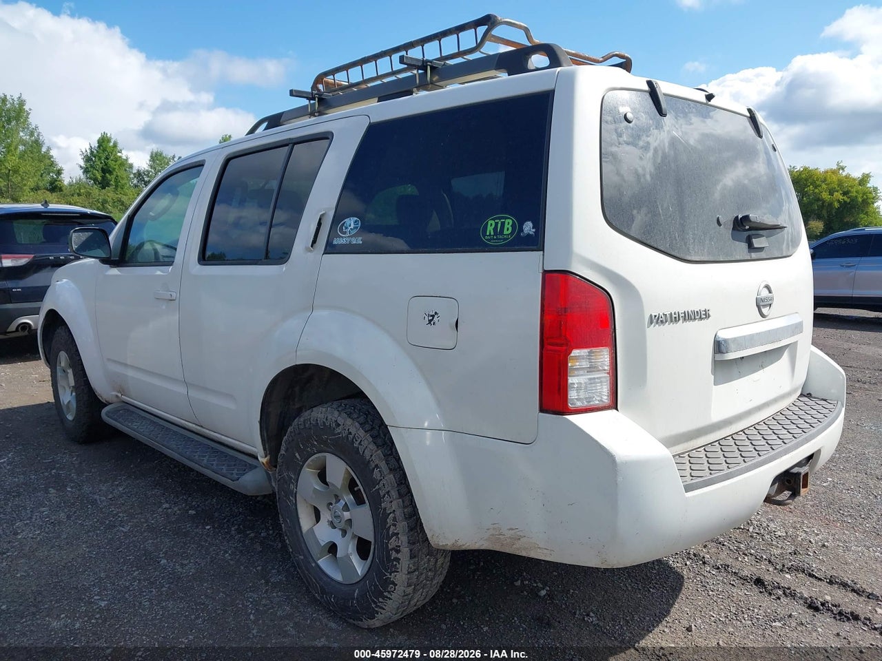 2011 NISSAN PATHFINDER S · 3/11