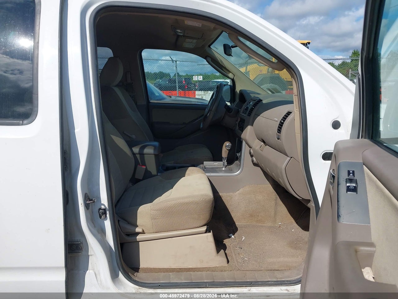 2011 NISSAN PATHFINDER S · 5/11