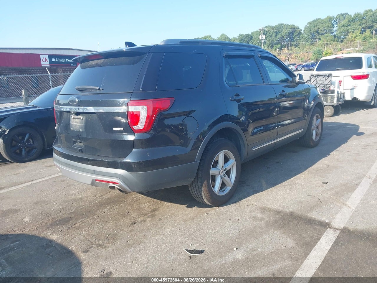 2017 FORD EXPLORER XLT · 4/11