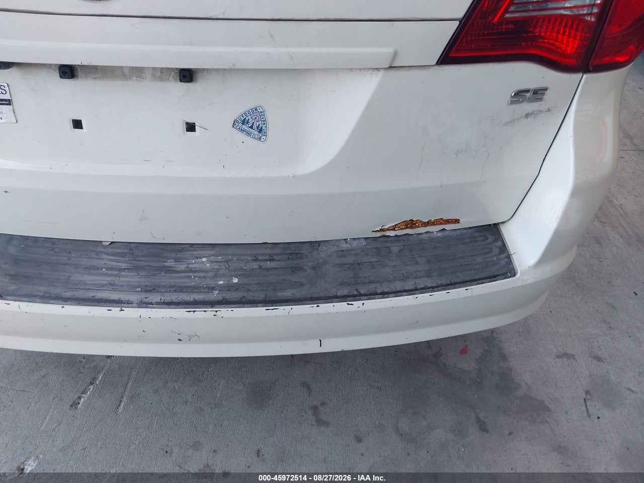 2012 VOLKSWAGEN ROUTAN SE · 6/11