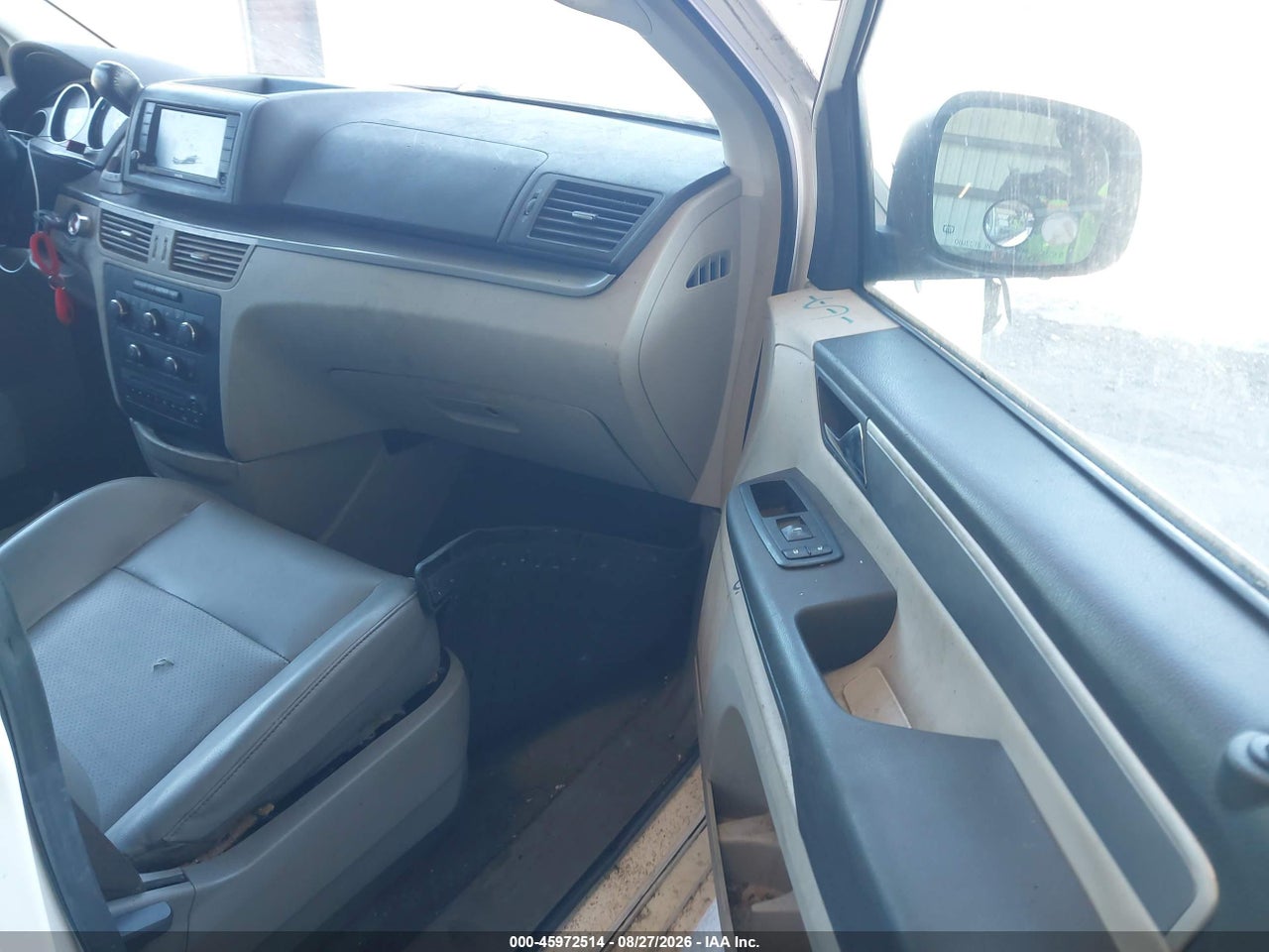 2012 VOLKSWAGEN ROUTAN SE · 5/11
