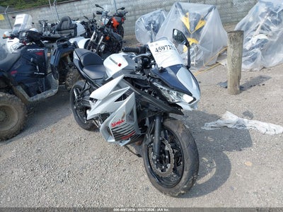 2026 KAWASAKI EX650 P