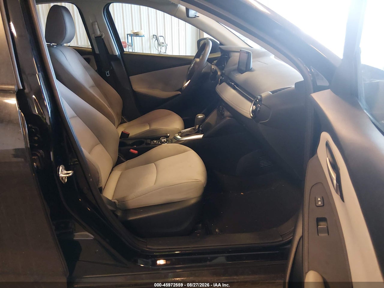 2020 TOYOTA YARIS LE · 5/11