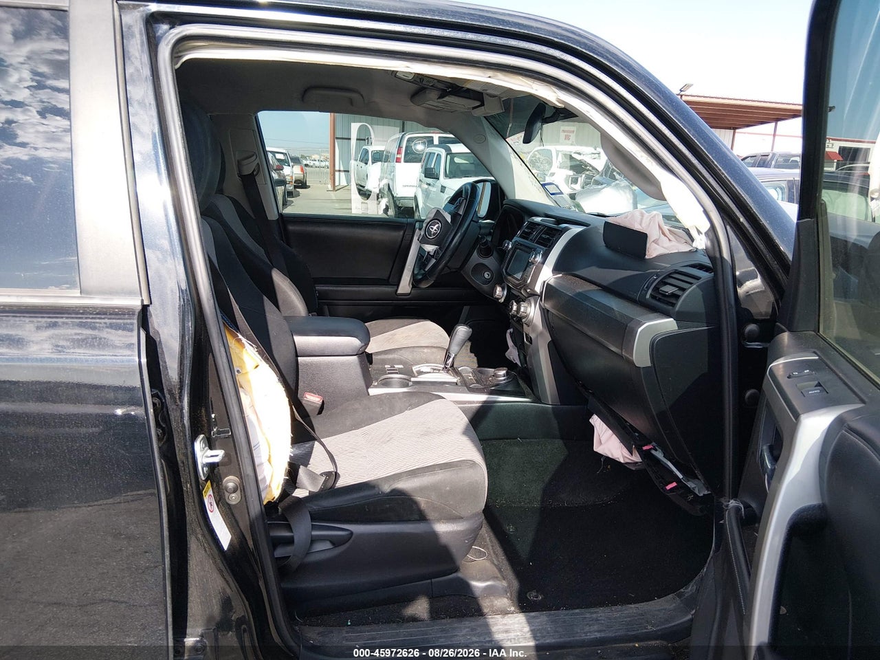 2016 TOYOTA 4RUNNER SR5 · 5/10
