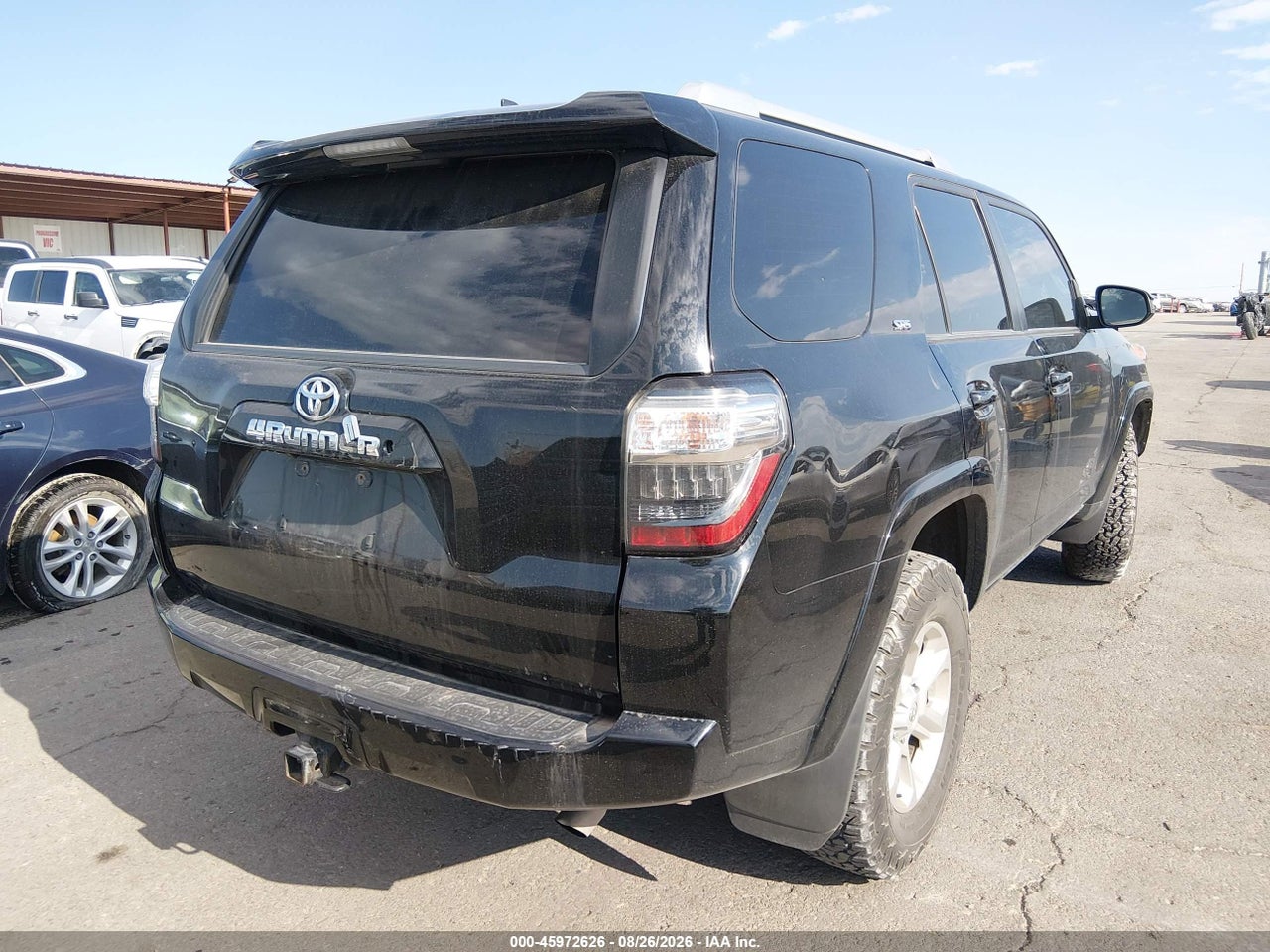 2016 TOYOTA 4RUNNER SR5 · 4/10
