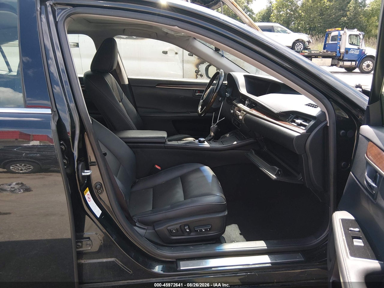 2016 LEXUS ES 350 · 5/11