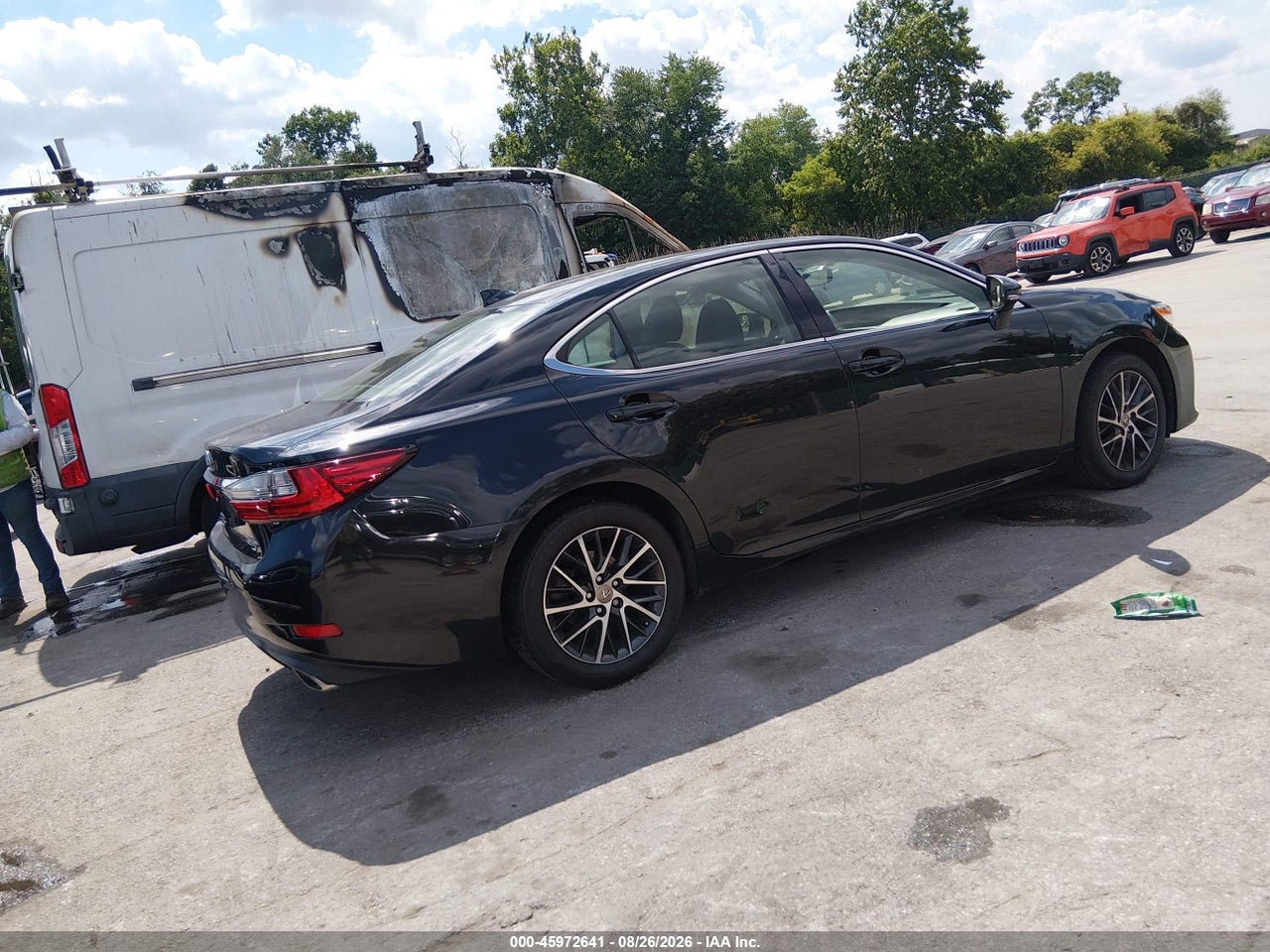 2016 LEXUS ES 350 · 4/11