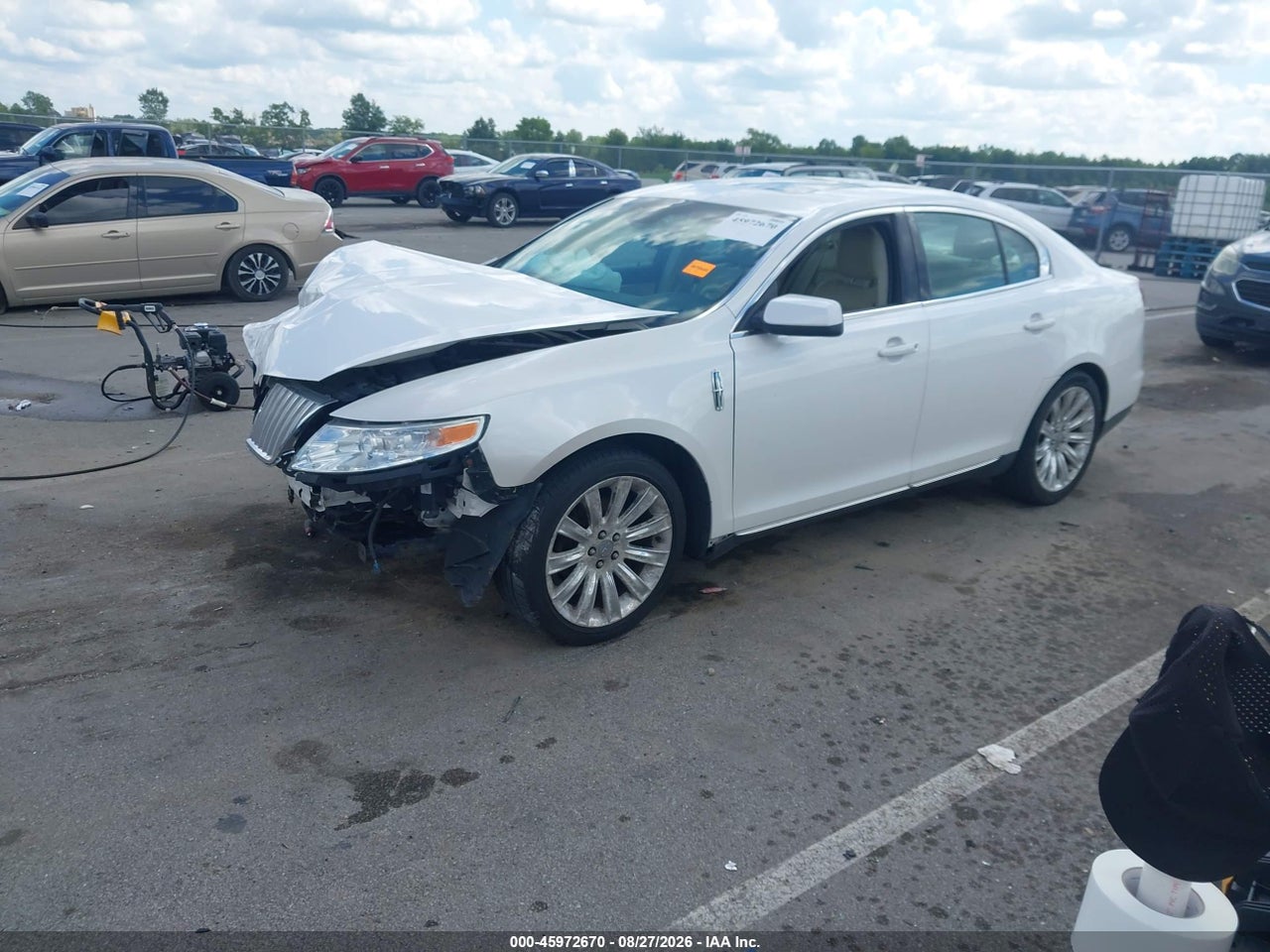 2012 LINCOLN MKS   · 2/11