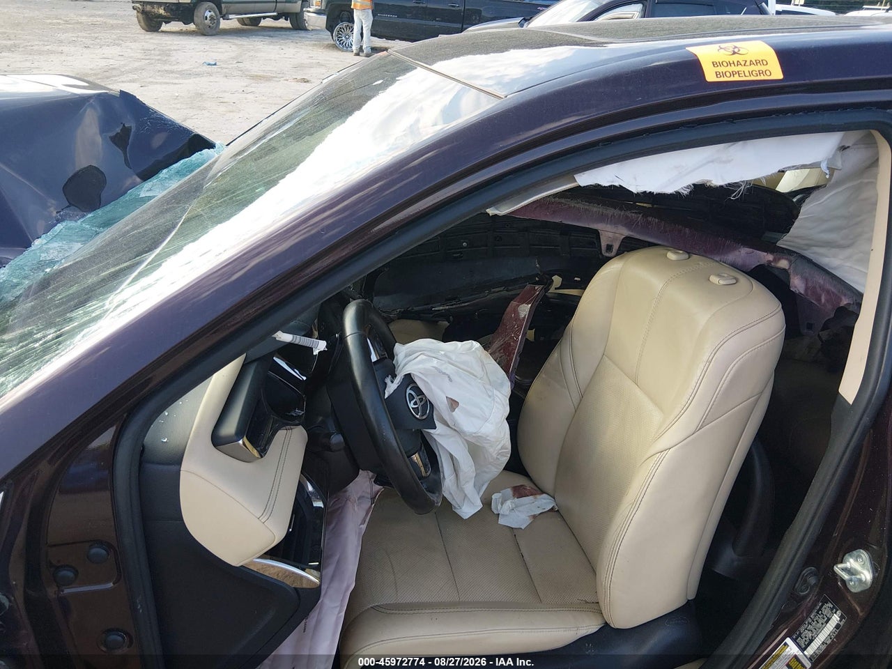 2013 TOYOTA AVALON LIMITED · 5/10
