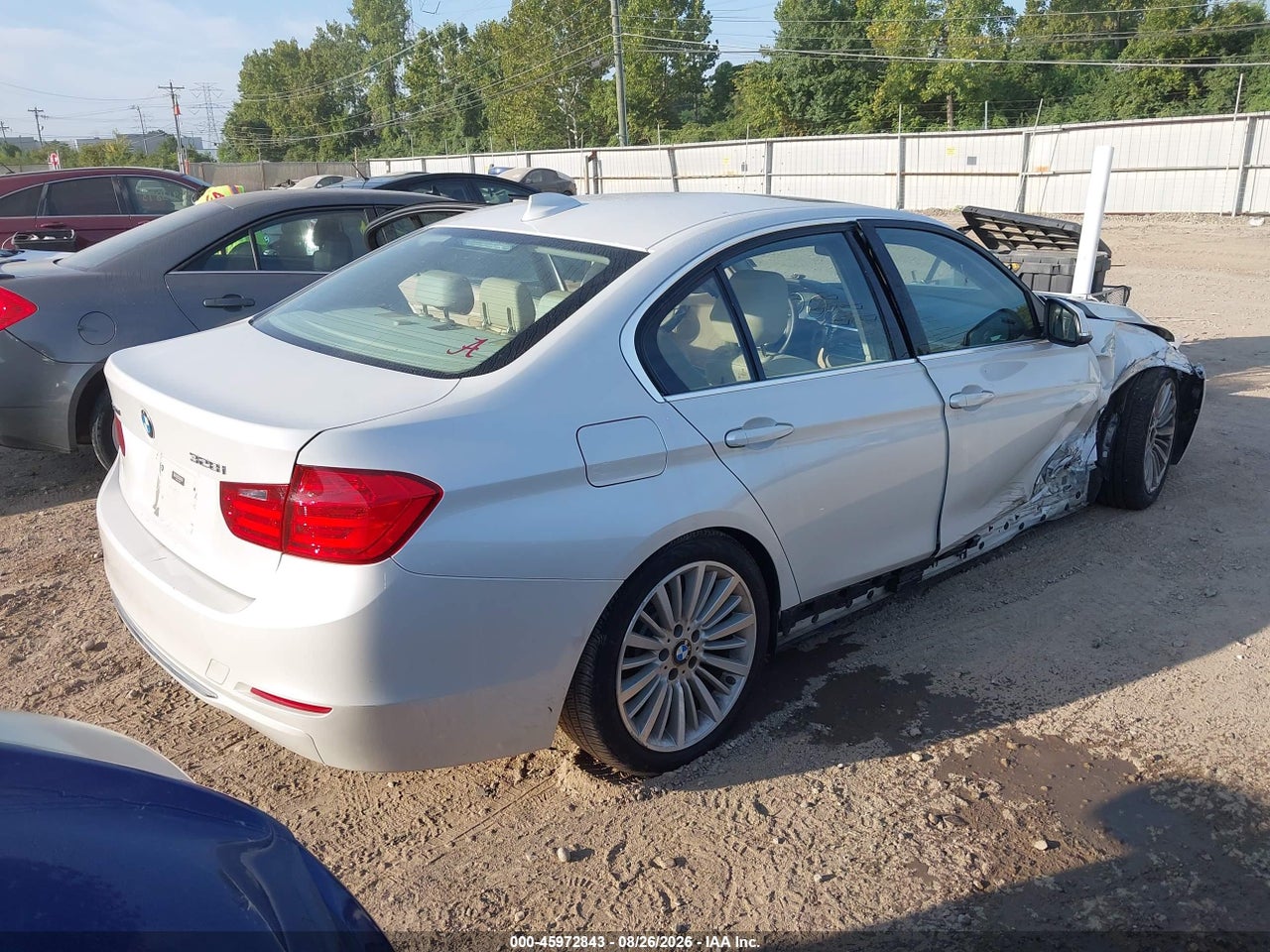 2013 BMW 328I XDRIVE · 4/11