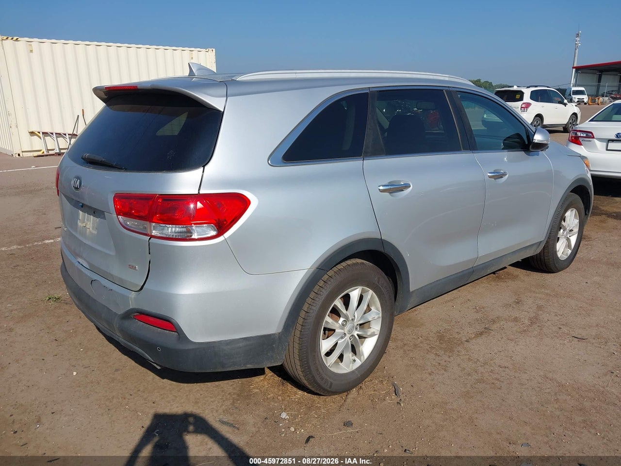 2017 KIA SORENTO 2.4L LX · 4/11