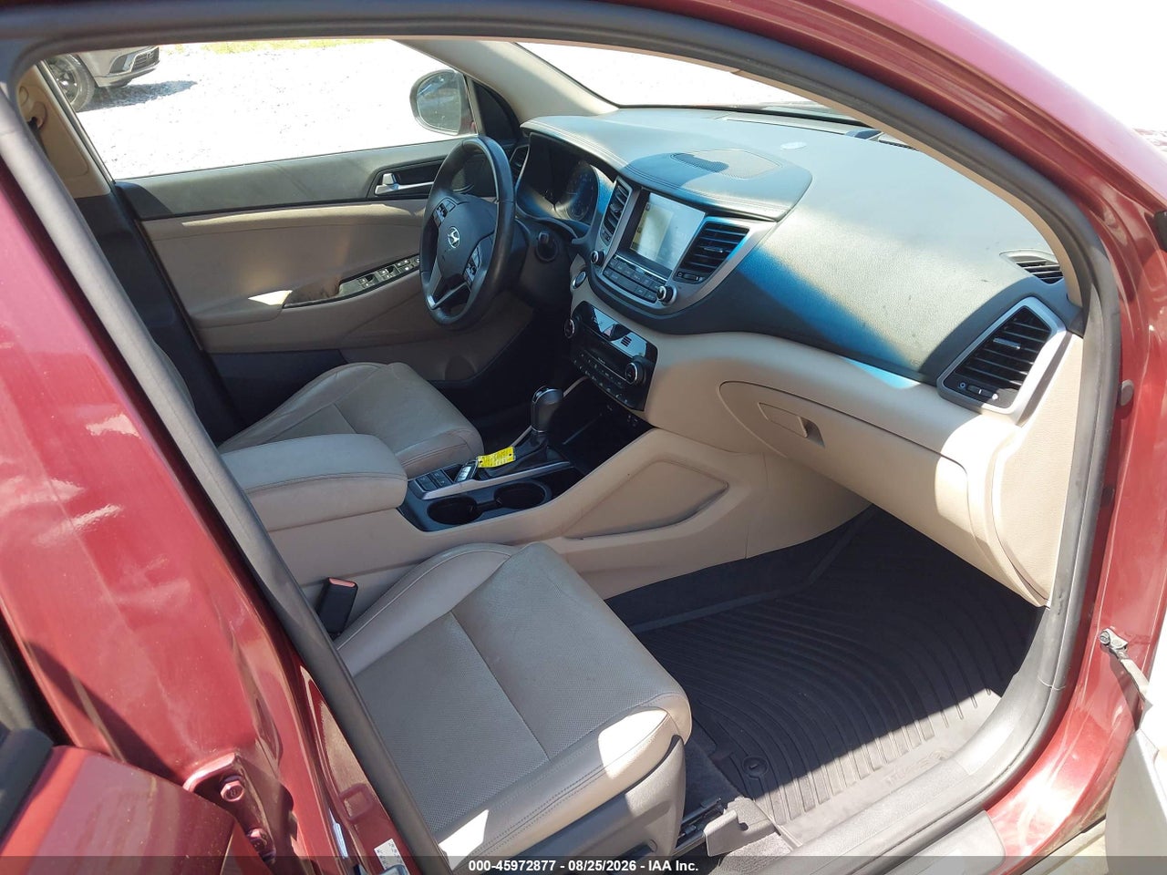 2016 HYUNDAI TUCSON LIMITED · 5/11