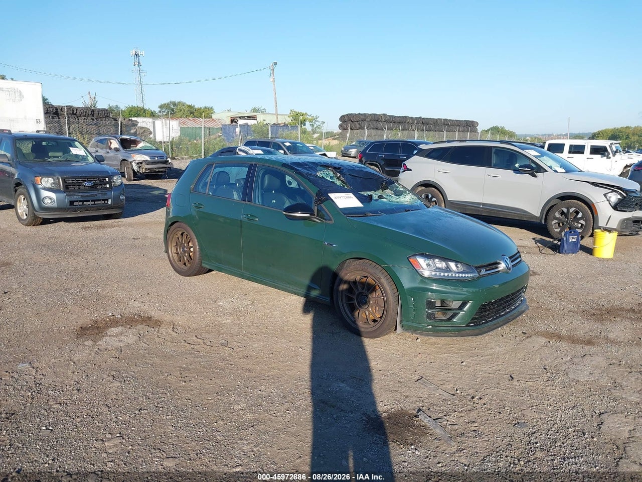 WVWLF7AUXGW****** · 2016 VOLKSWAGEN GOLF R 4-DOOR