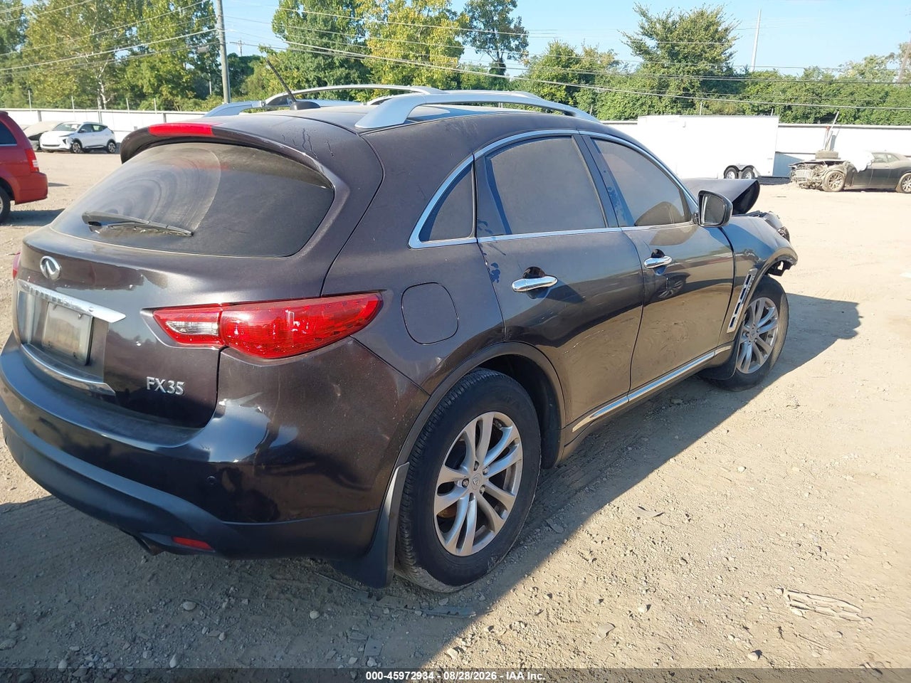 2011 INFINITI FX35   · 4/11