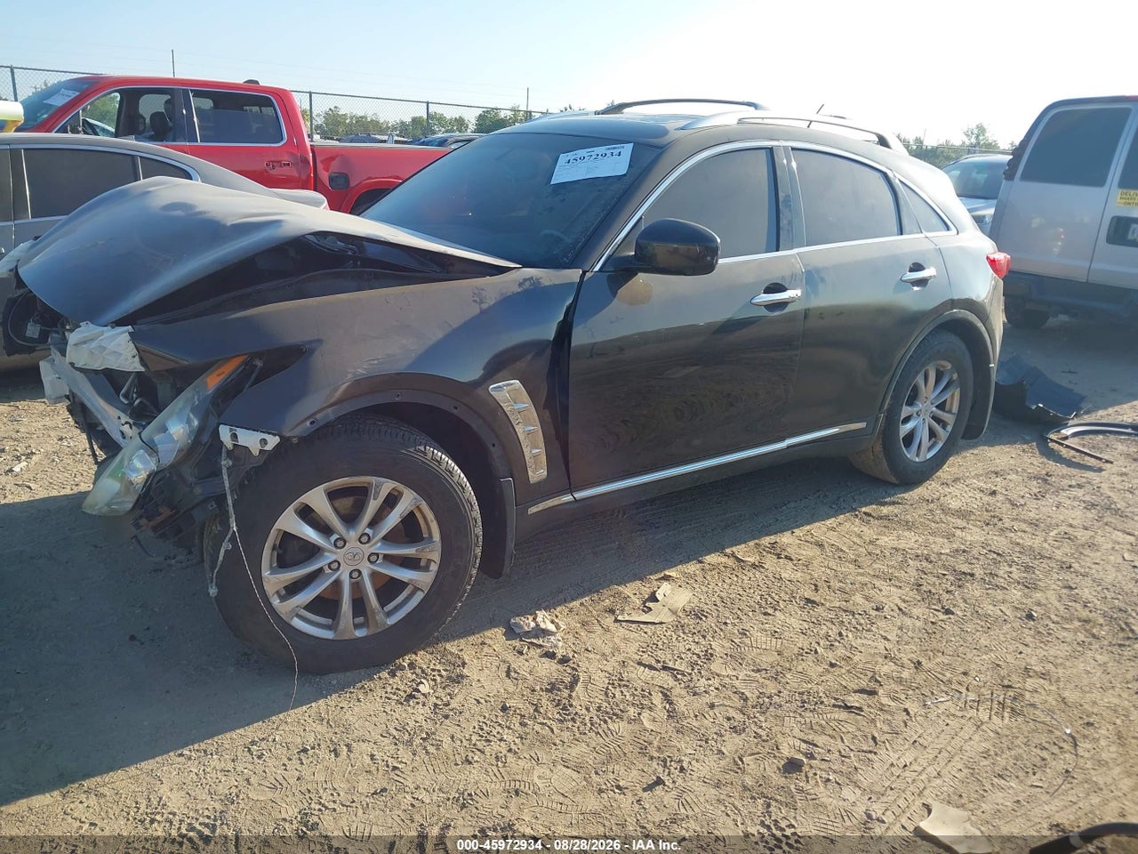 2011 INFINITI FX35   · 2/11