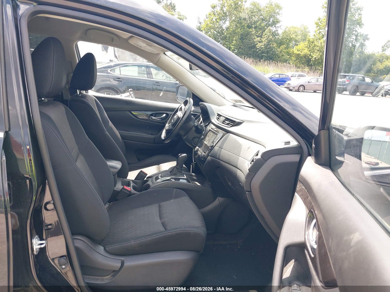 2018 NISSAN ROGUE SV · 5/11