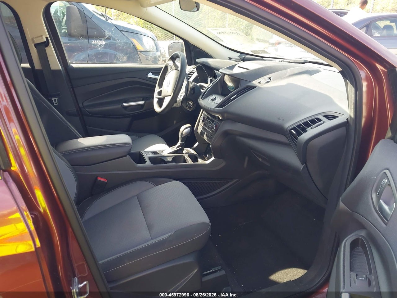 2018 FORD ESCAPE SE · 5/11
