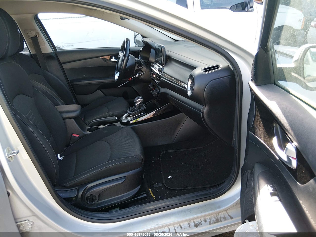 2019 KIA FORTE S · 5/10