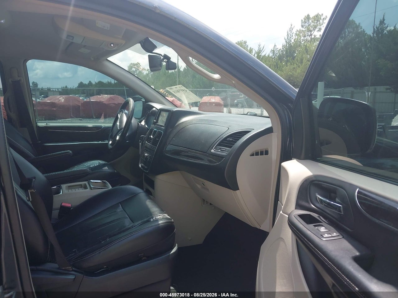 2013 CHRYSLER TOWN &amp; COUNTRY TOURING · 5/11