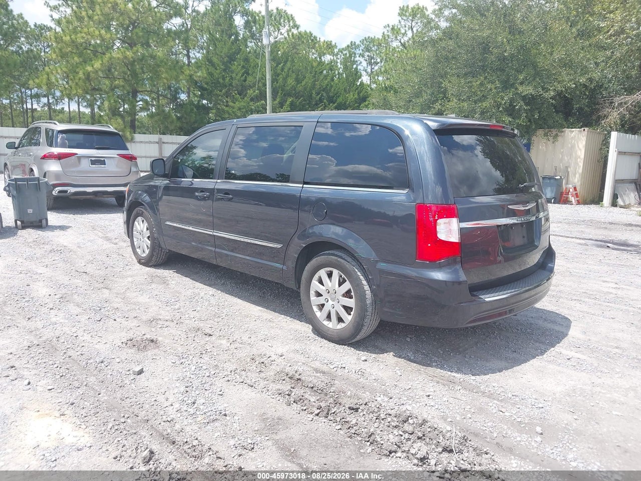 2013 CHRYSLER TOWN &amp; COUNTRY TOURING · 3/11