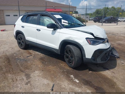 2025 VOLKSWAGEN TAOS 1.5T SE BLACK