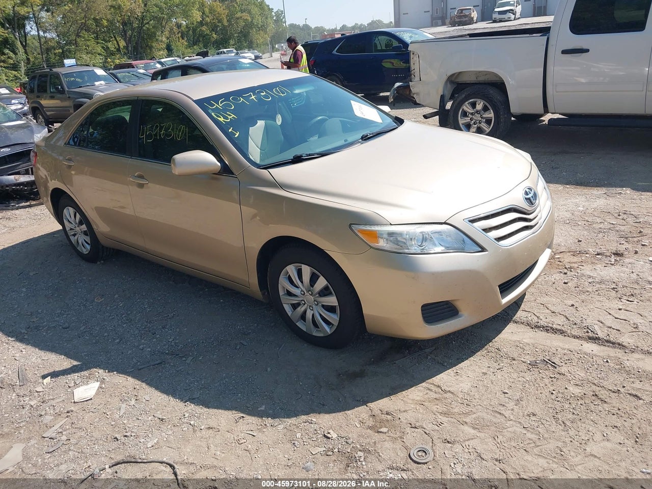 2011 TOYOTA CAMRY LE