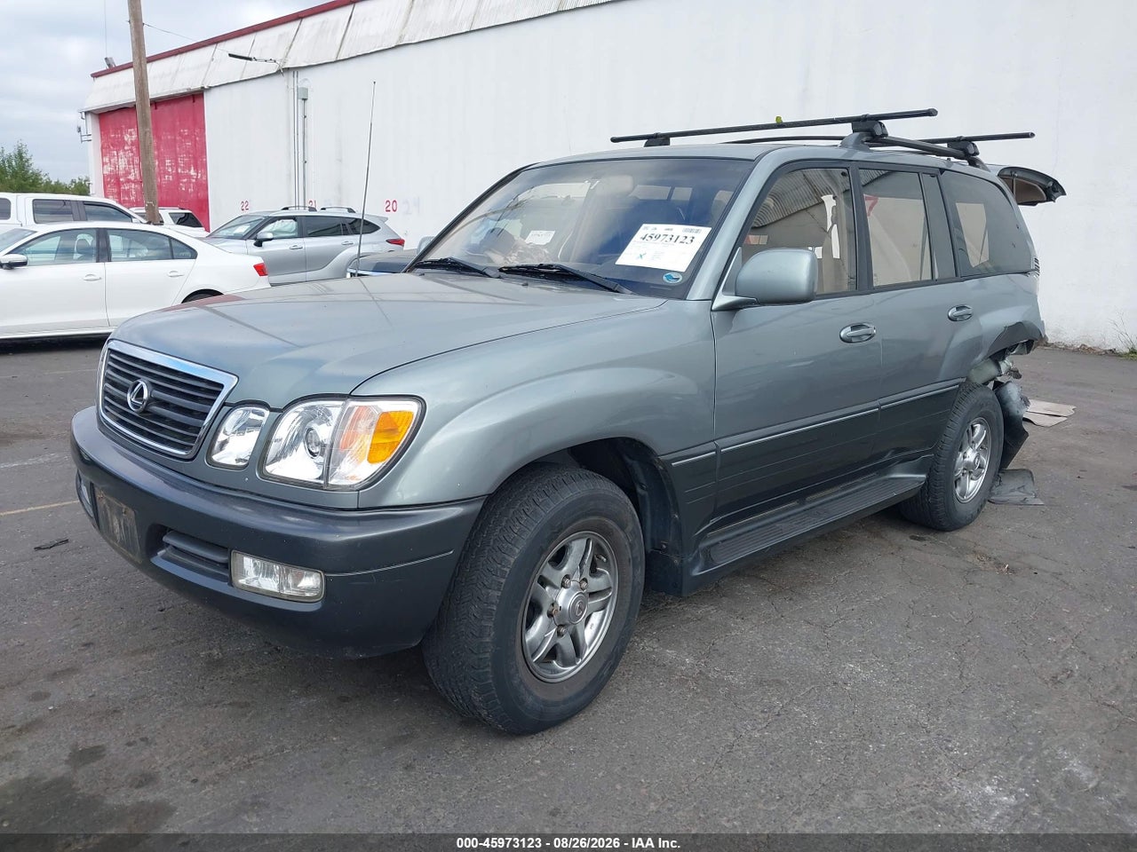 2001 LEXUS LX 470 · 2/11
