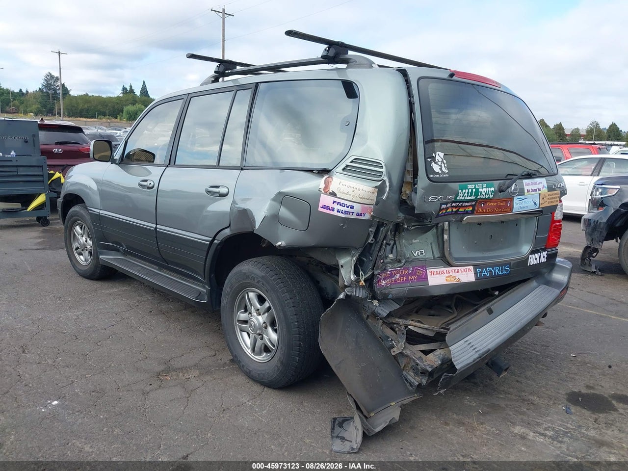2001 LEXUS LX 470 · 3/11