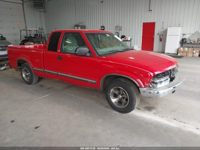 1GCCS195018****** · 2001 CHEVROLET S-10 LS