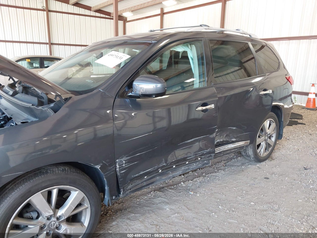 2013 NISSAN PATHFINDER PLATINUM · 6/11