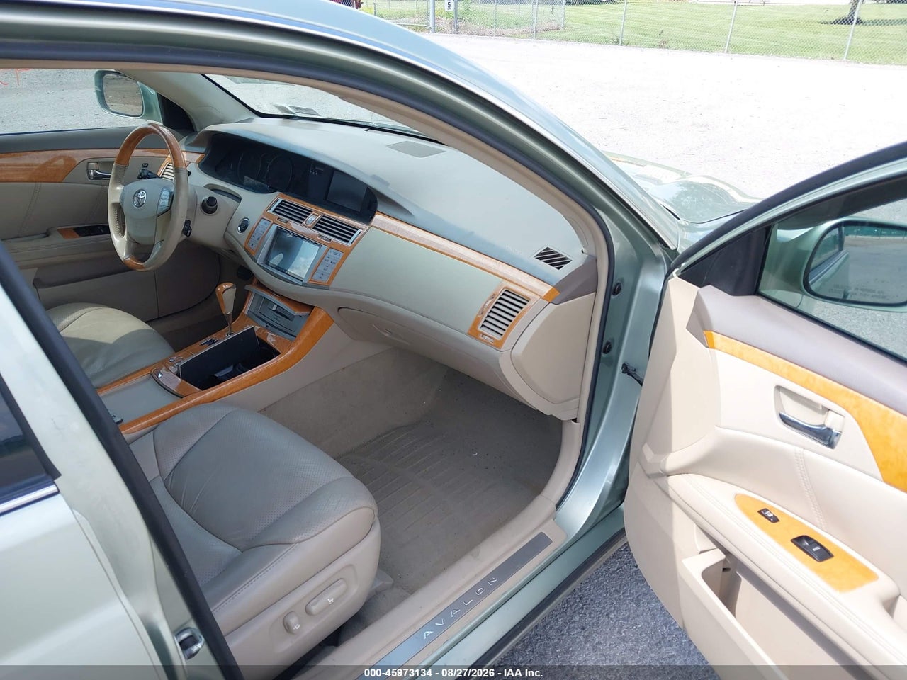 2005 TOYOTA AVALON LIMITED · 5/11