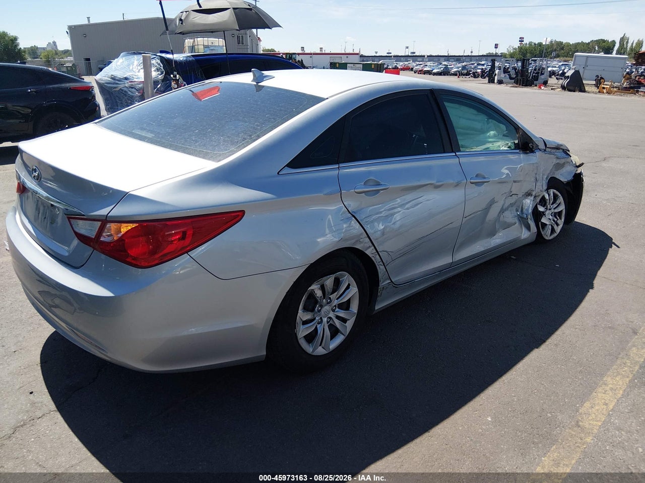 2011 HYUNDAI SONATA GLS · 4/11