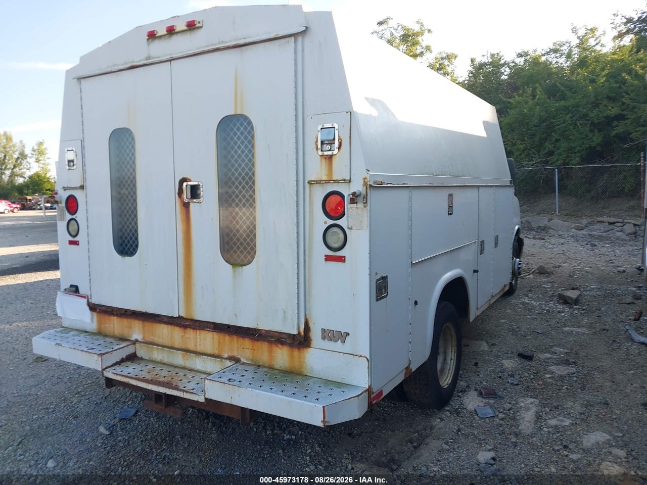 2006 CHEVROLET EXPRESS CUTAWAY WORK VAN · 4/4